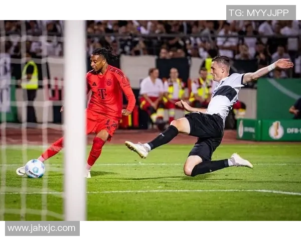 拜仁慕尼黑轻松取胜，亚琛难挡势头