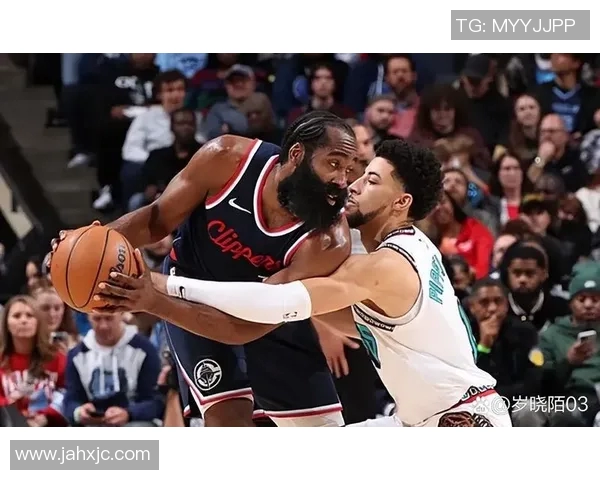 快船队击败灰熊,保持不败势头 快船队击败灰熊,保持不败势头