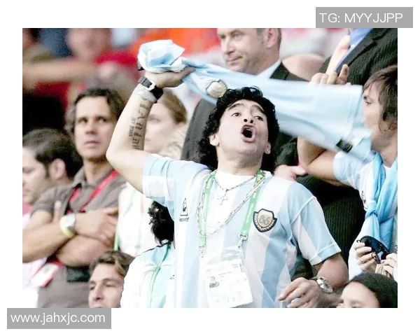 马拉多纳与中国:足球传奇的东方征程 马拉多纳与中国:足球传奇的东方征程