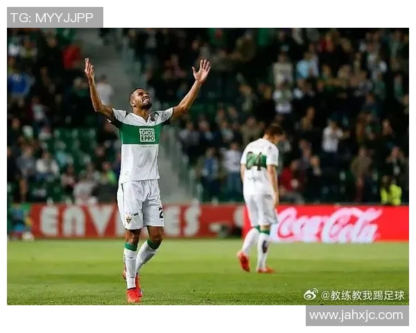 塞维利亚连续5场不胜，主帅面临下课压力加大：重压之下的逆境求生