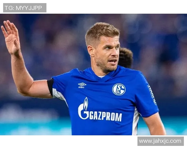 沙尔克04主场噩梦：惨败降级风险增大